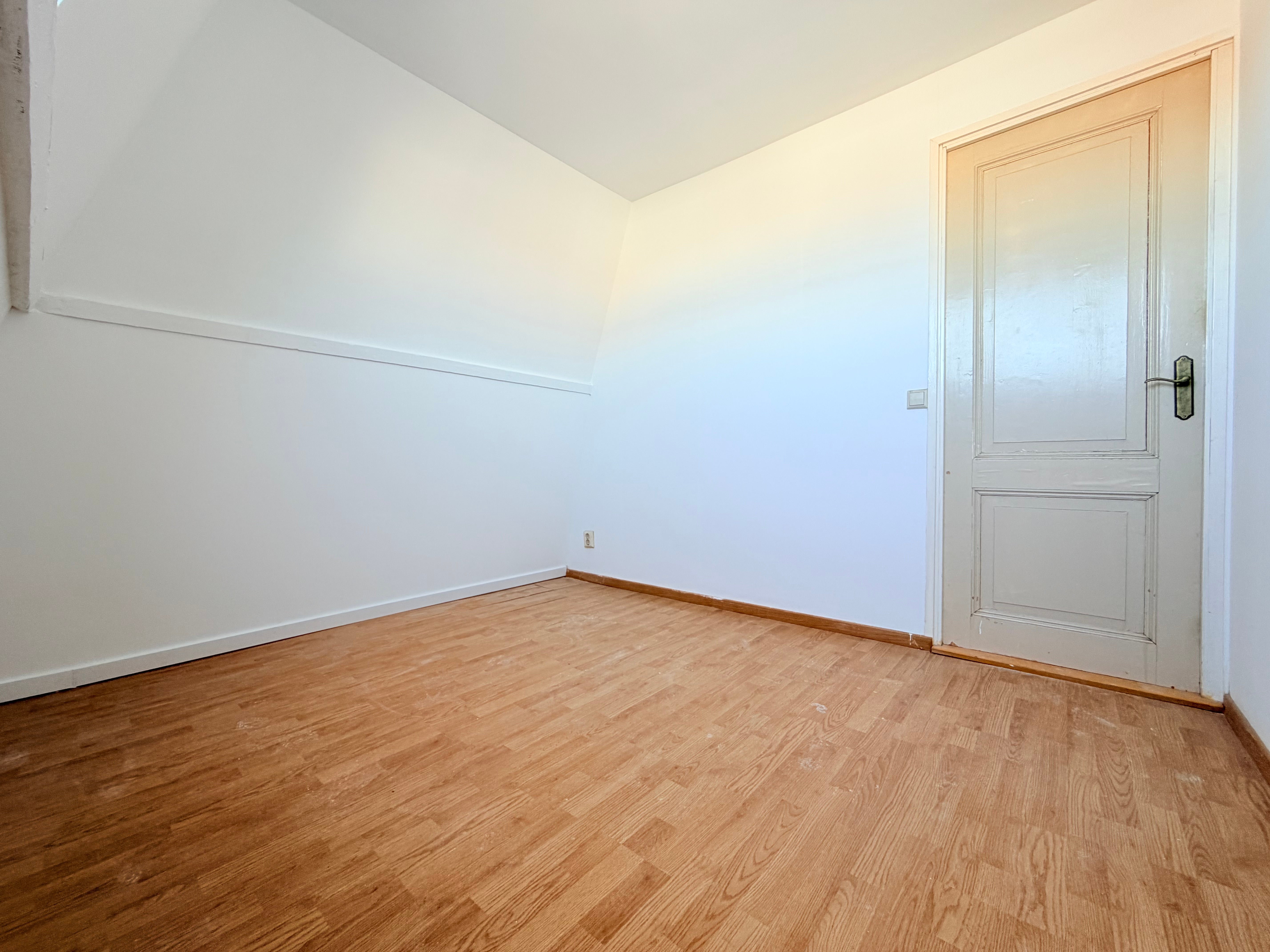 Studio te huur: Daguerrestraat 69B, 'S-Gravenhage