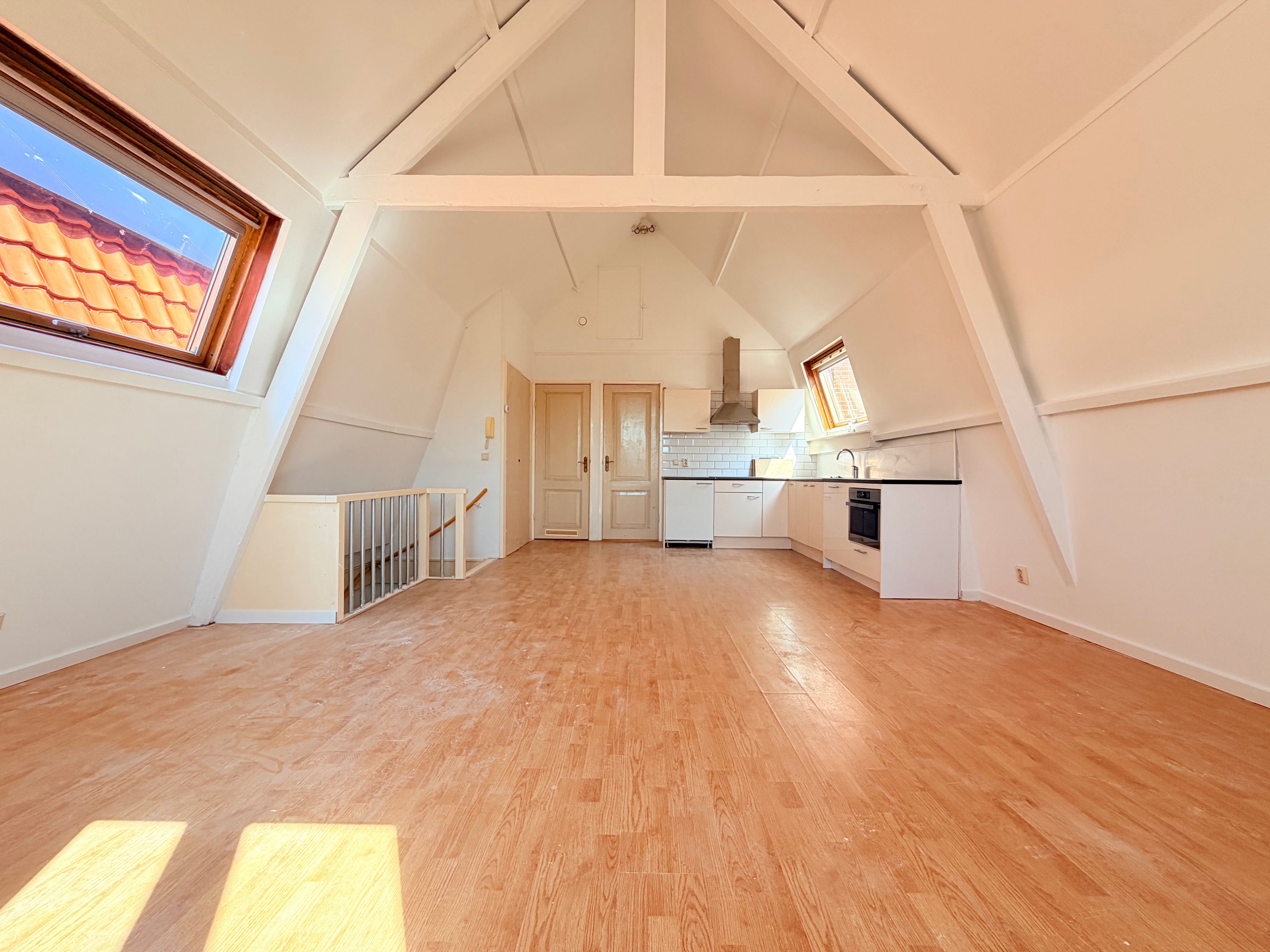 Studio te huur: Daguerrestraat 69B, 'S-Gravenhage