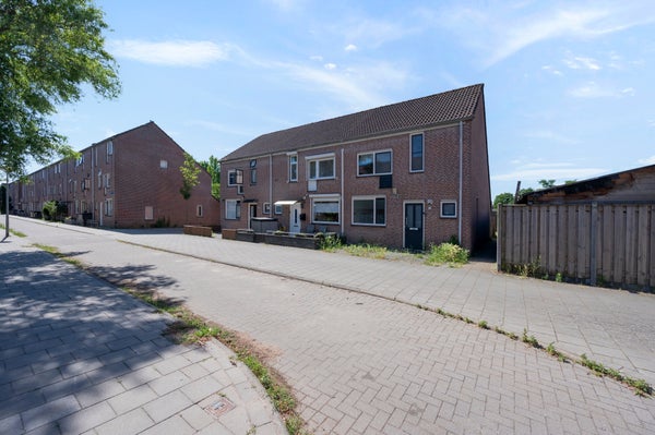 Huis Hilversumpad in Almere