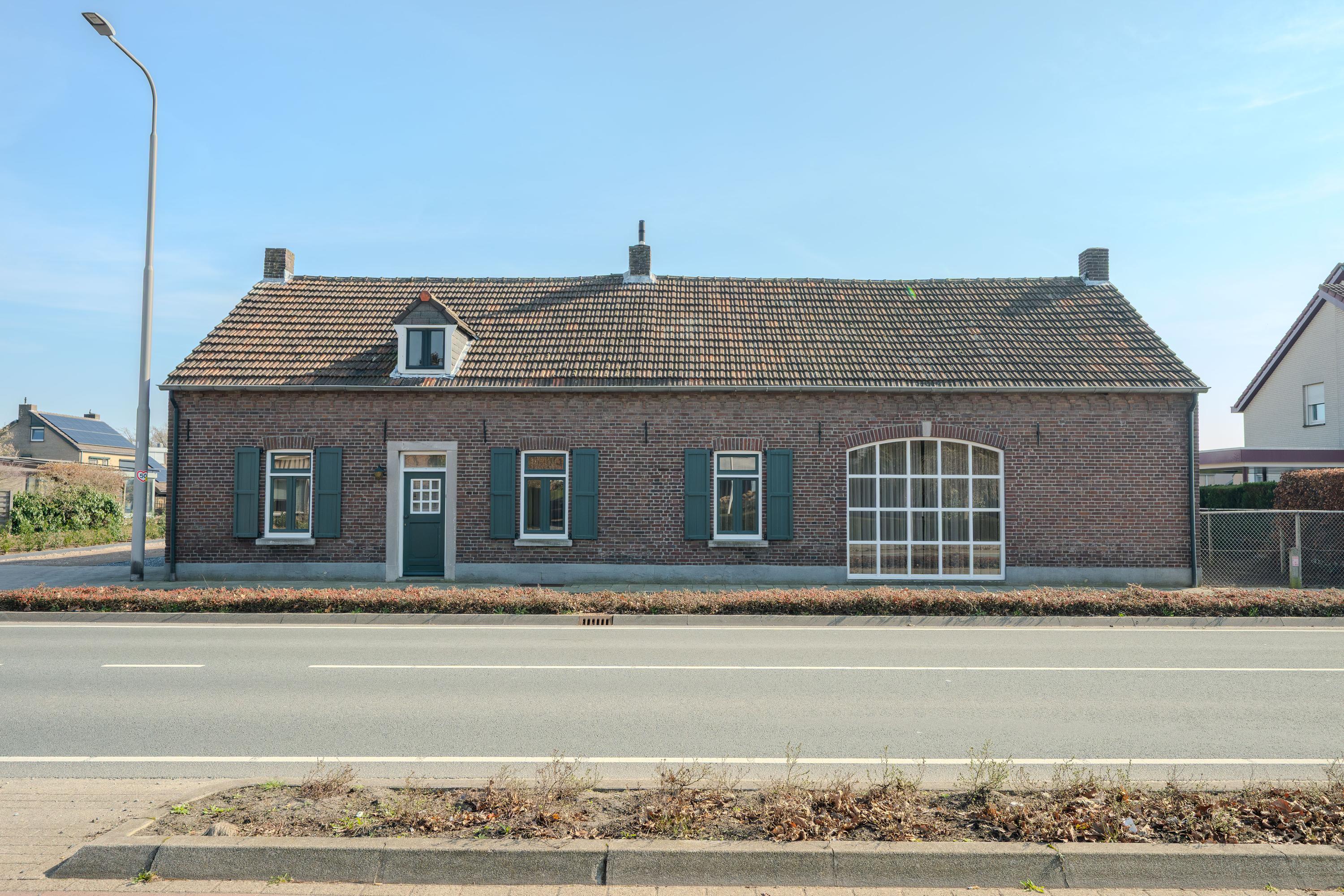 Huis Roermondseweg 115 in Steyl