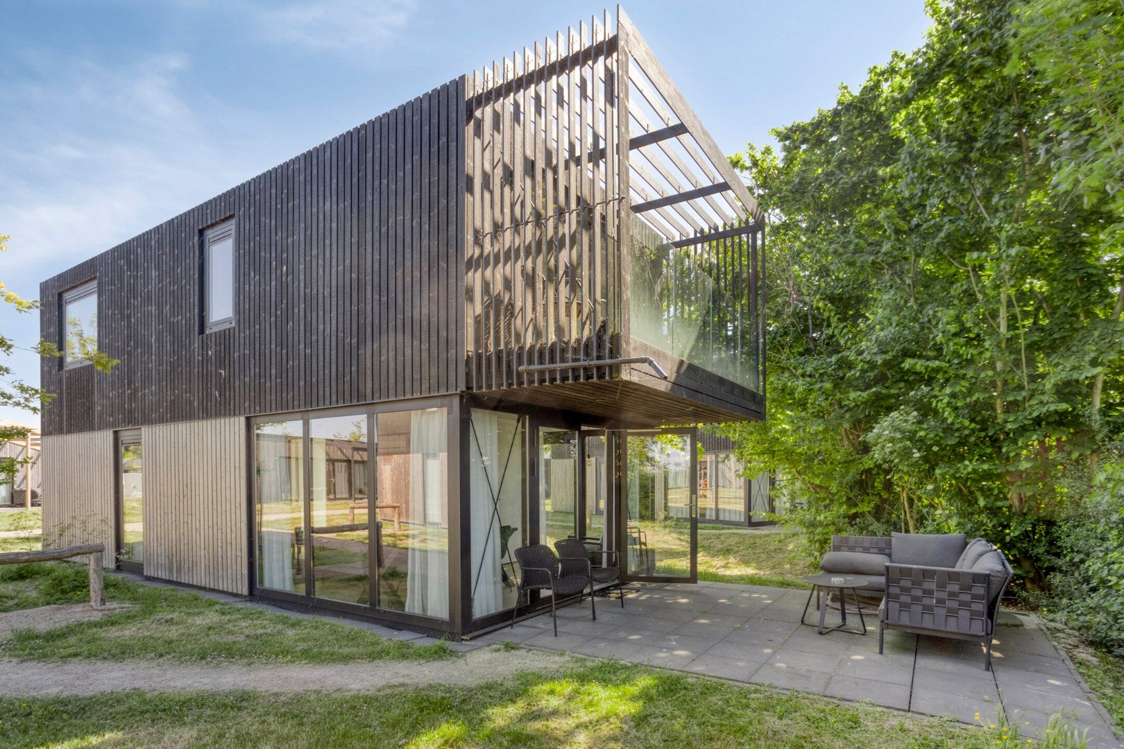 Huis Buitengronden 7 in Zwartewaal