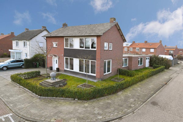Huis te koop Biesstraat 34 in Heythuysen voor € 340.000 k.k.