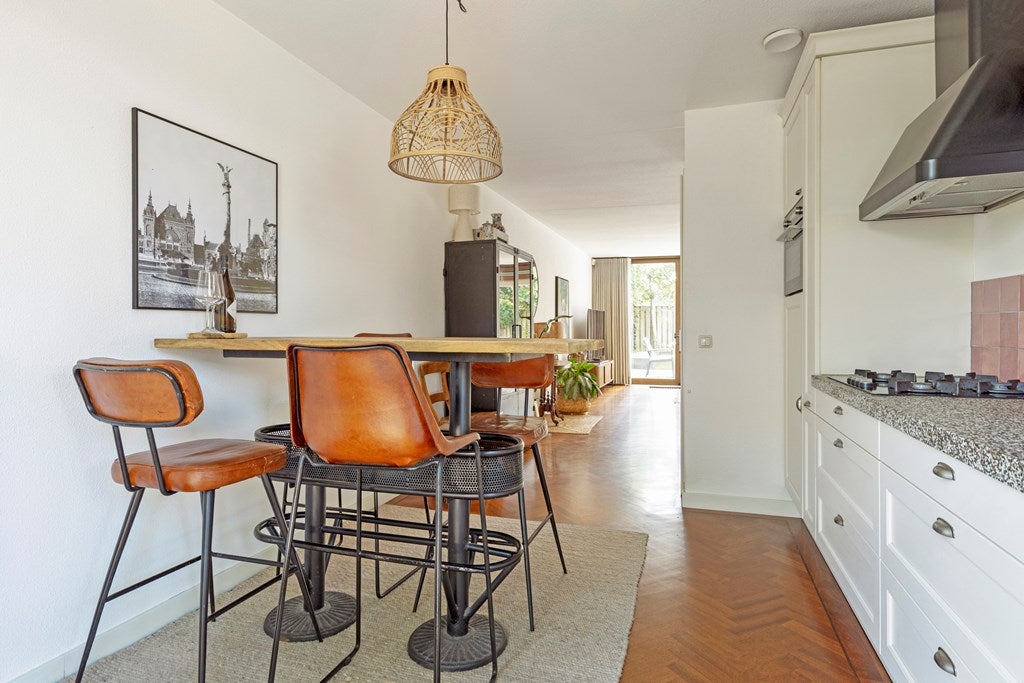 Tussenwoning te koop: Emanuel van der Venstraat 1A, Rosmalen