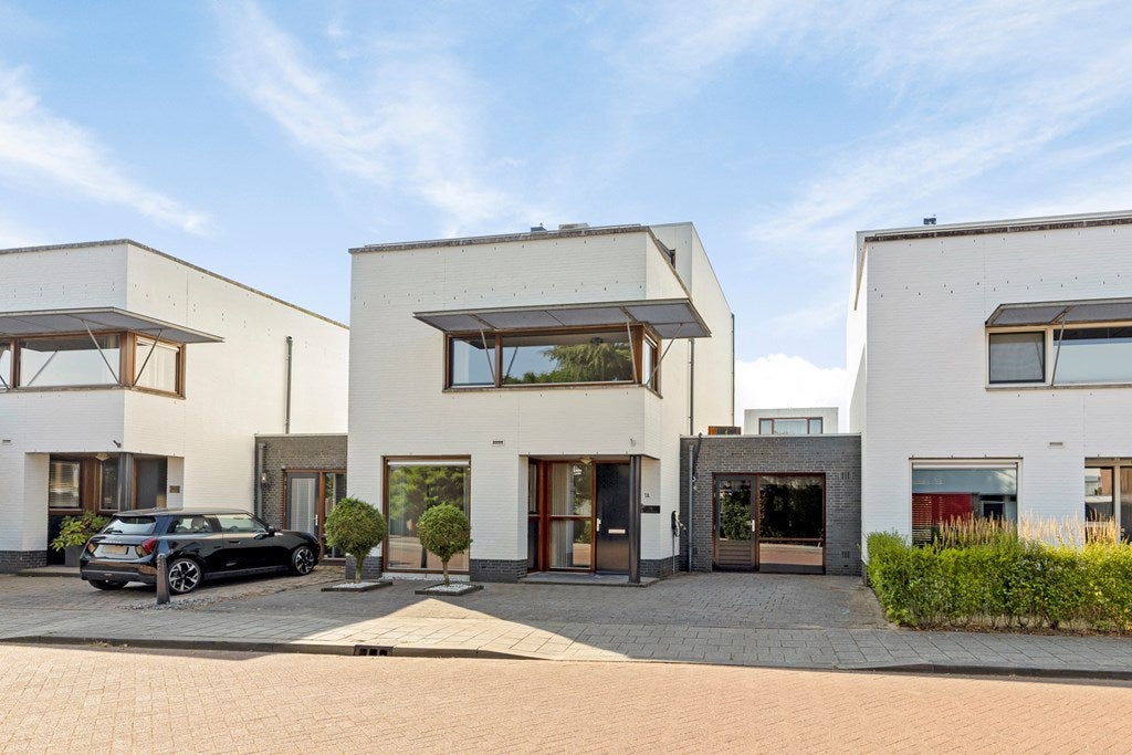 Tussenwoning te koop: Emanuel van der Venstraat 1A, Rosmalen