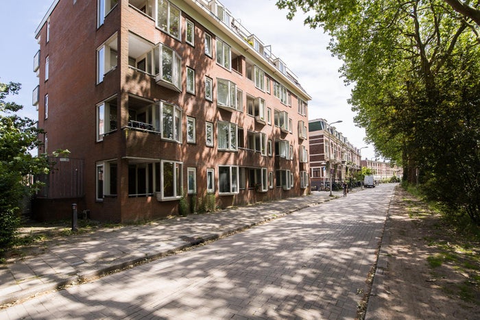 M.A. de Ruyterstraat 46