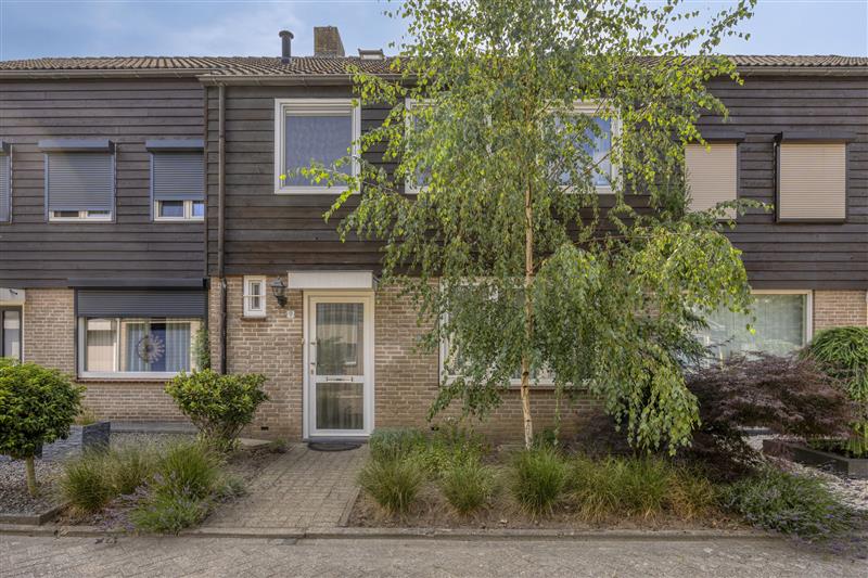 Tussenwoning te koop: Lambertusheufke 9, Neeritter