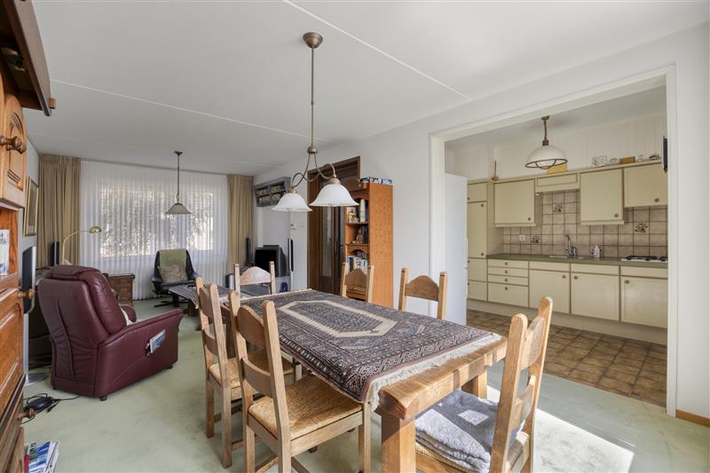 Tussenwoning te koop: Lambertusheufke 9, Neeritter