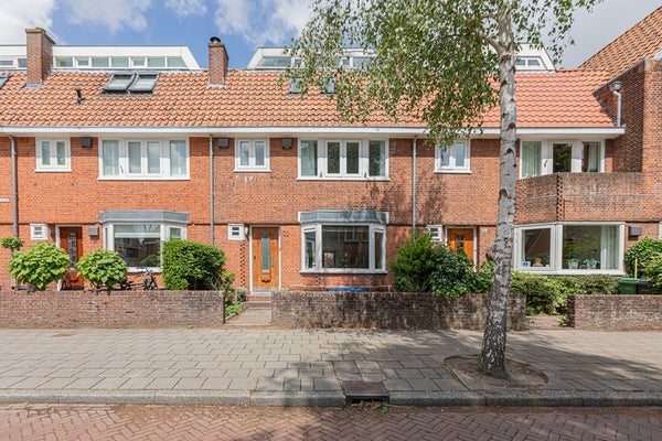 Huis Catharina van Clevelaan in Amstelveen