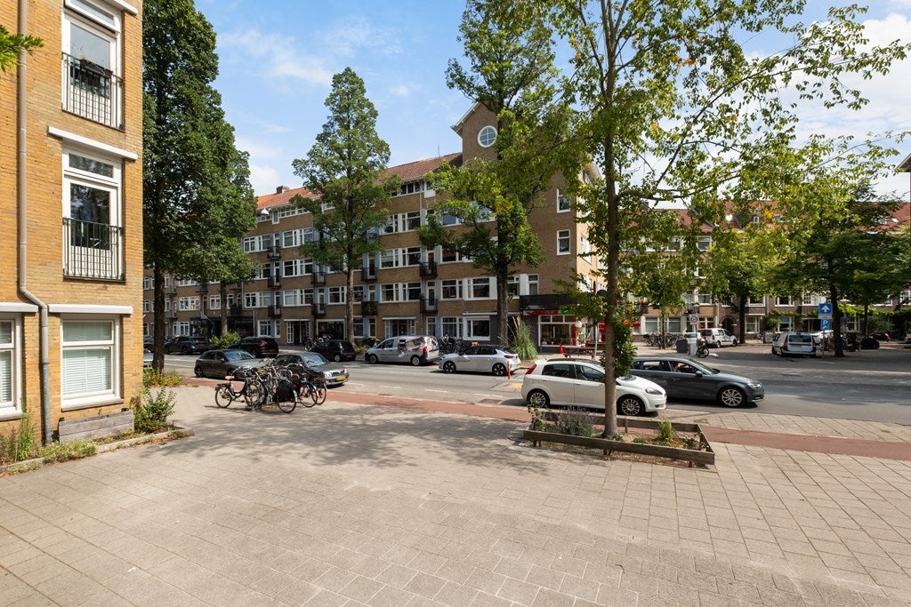 Appartement te koop: Aalsmeerweg 75-1, Amsterdam