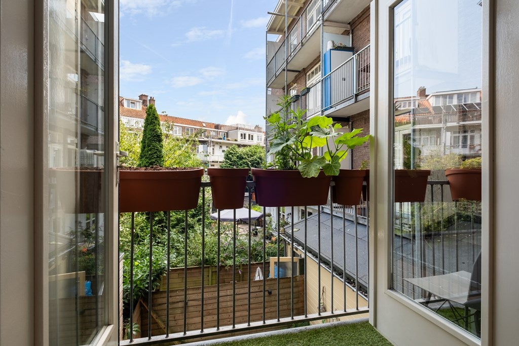 Appartement te koop: Aalsmeerweg 75-1, Amsterdam