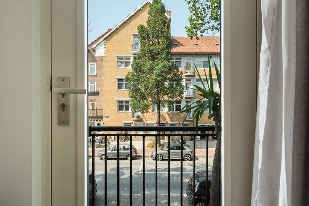Appartement te koop: Aalsmeerweg 75-1, Amsterdam