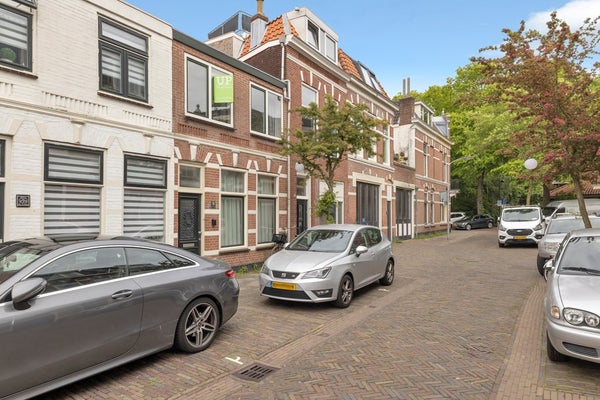 Huis De Clercqstraat 75 in Haarlem