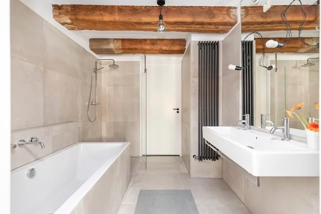 appartement Nieuwe Uilenburgerstraat Amsterdam