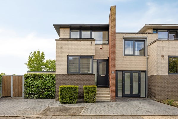 Huis Fassbinderstraat 64 in Almere