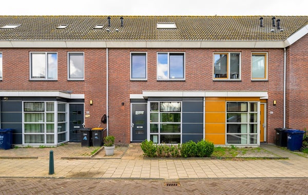 Kamilleveld 84 in Den Haag