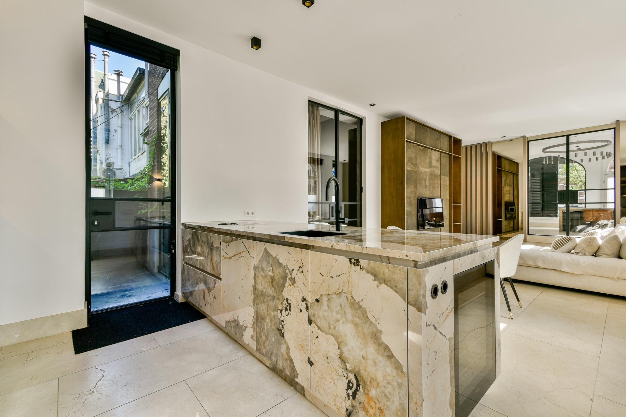 Te huur Huis Overtoom 298 H in Amsterdam