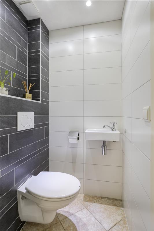 Tussenwoning te koop: Busweg 20, Eindhoven