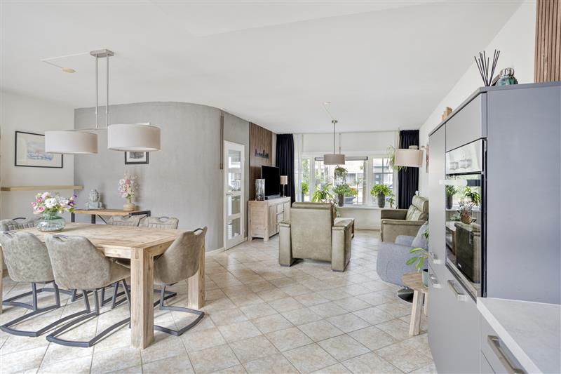 Tussenwoning te koop: Busweg 20, Eindhoven