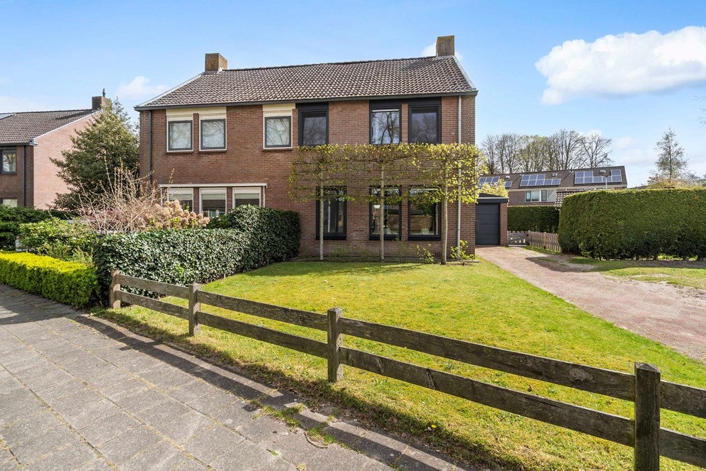 Huis Weverslaan 15 in Dwingeloo