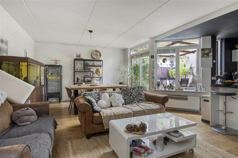Tussenwoning te koop: Breedenborgstraat 3, Almere