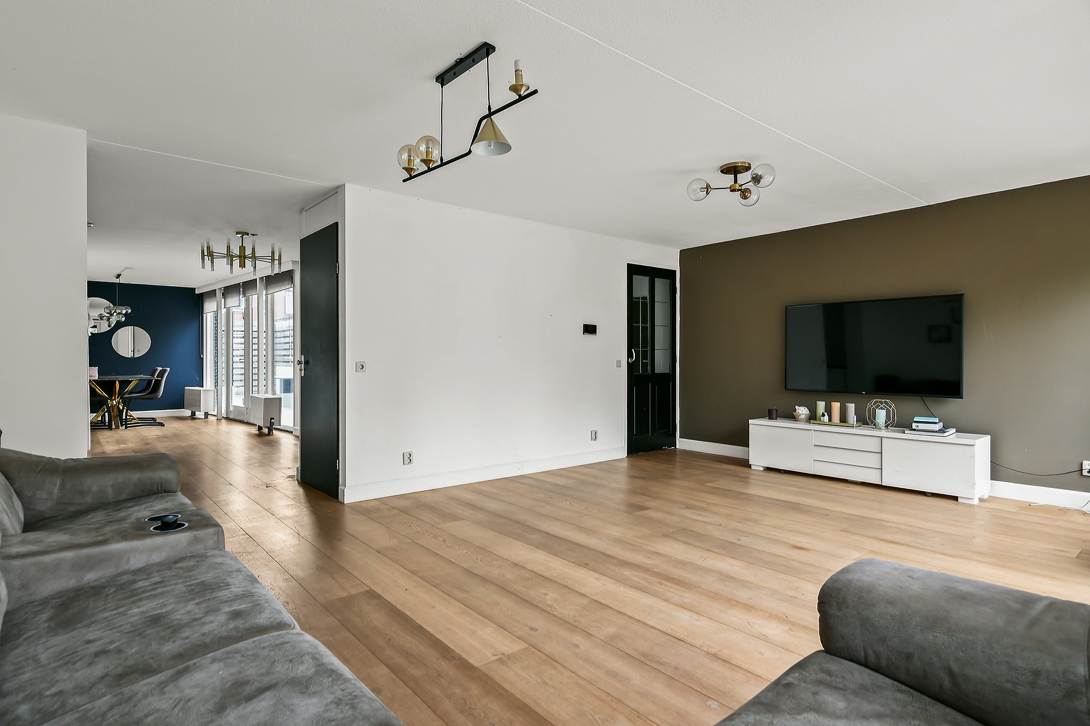 Tussenwoning te koop: Flierveld 43, Nieuw-Vennep