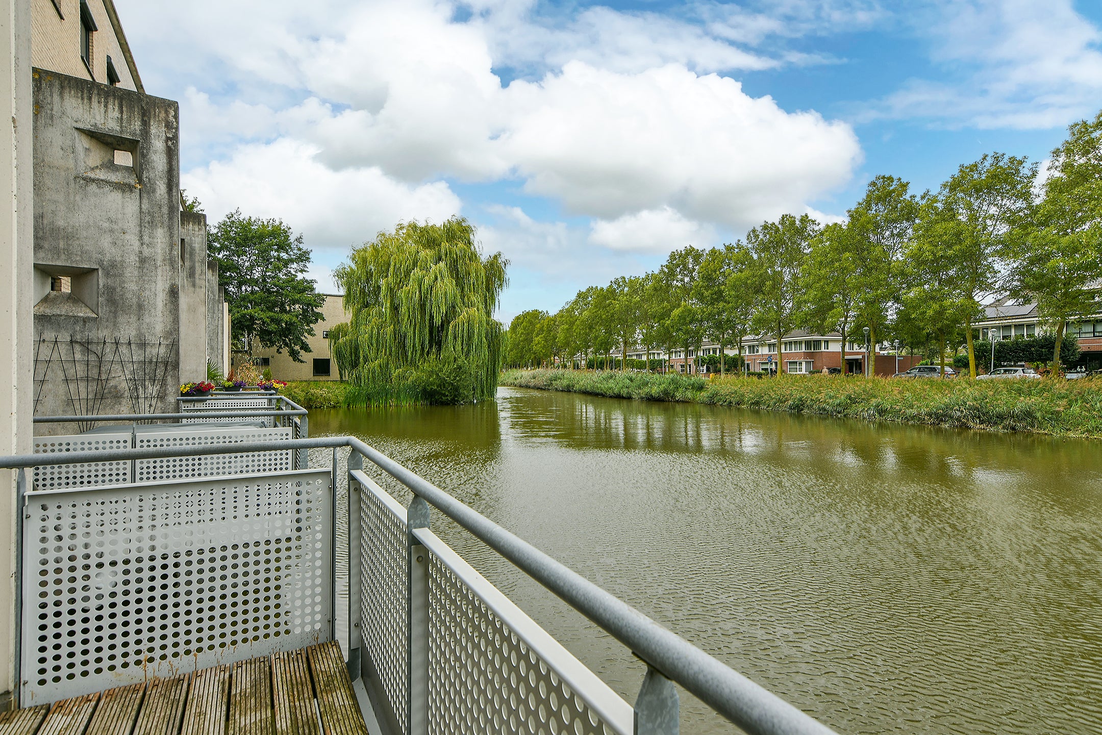 Tussenwoning te koop: Flierveld 43, Nieuw-Vennep