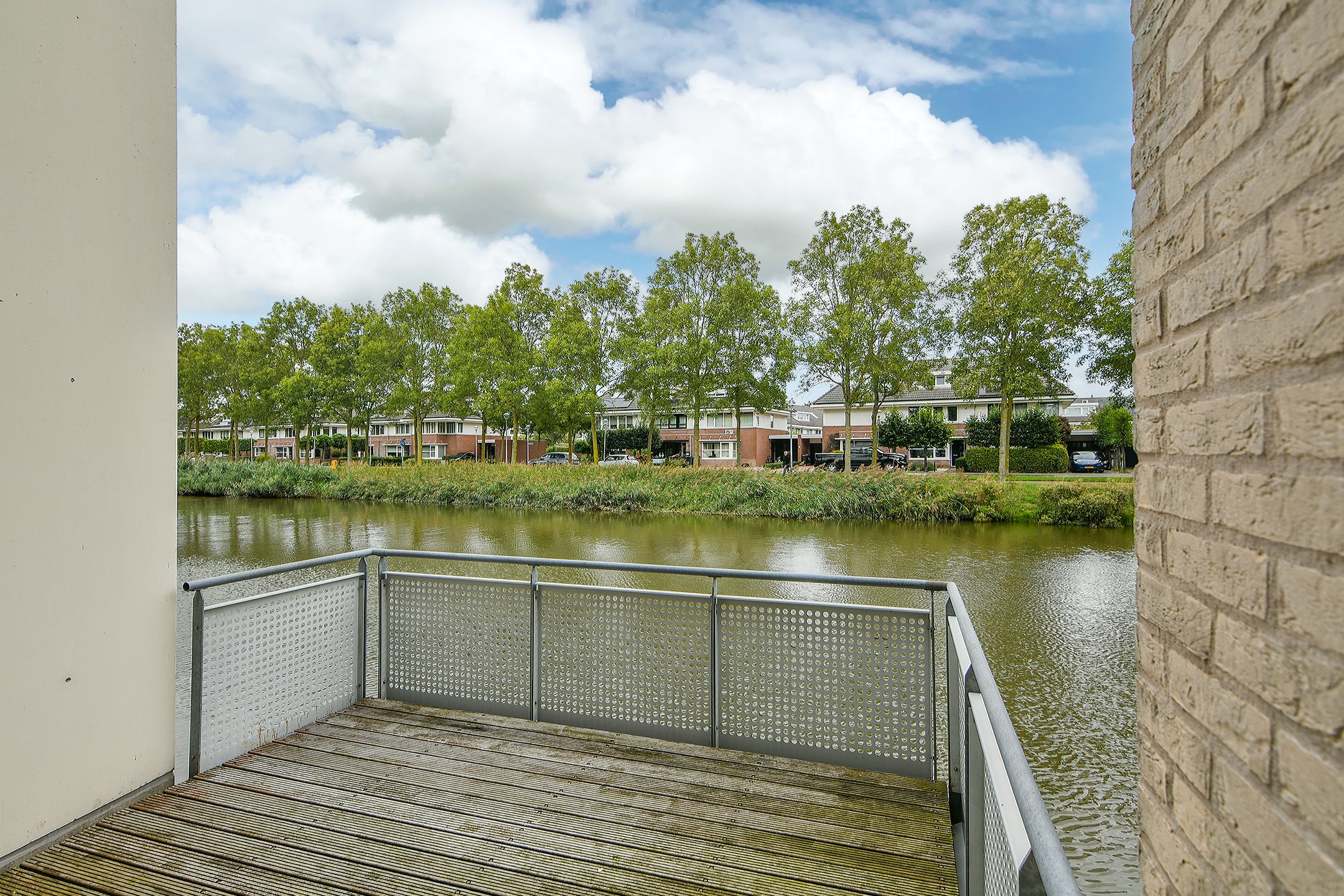 Tussenwoning te koop: Flierveld 43, Nieuw-Vennep