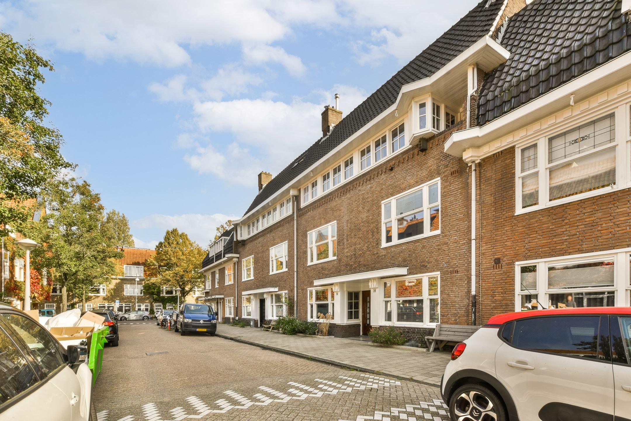 Te huur Huis Fraunhoferstraat in Amsterdam