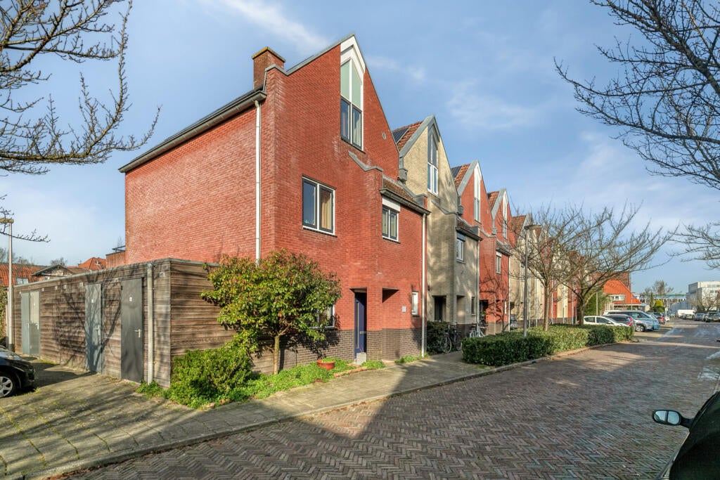 Huis Vaartweg 13 A in Bussum