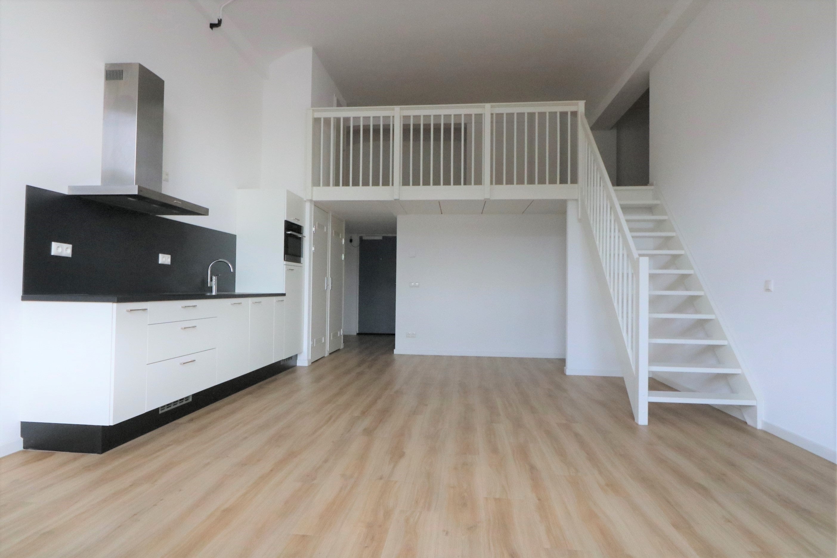 Appartement te huur: Heiman Dullaertplein 159, Rotterdam