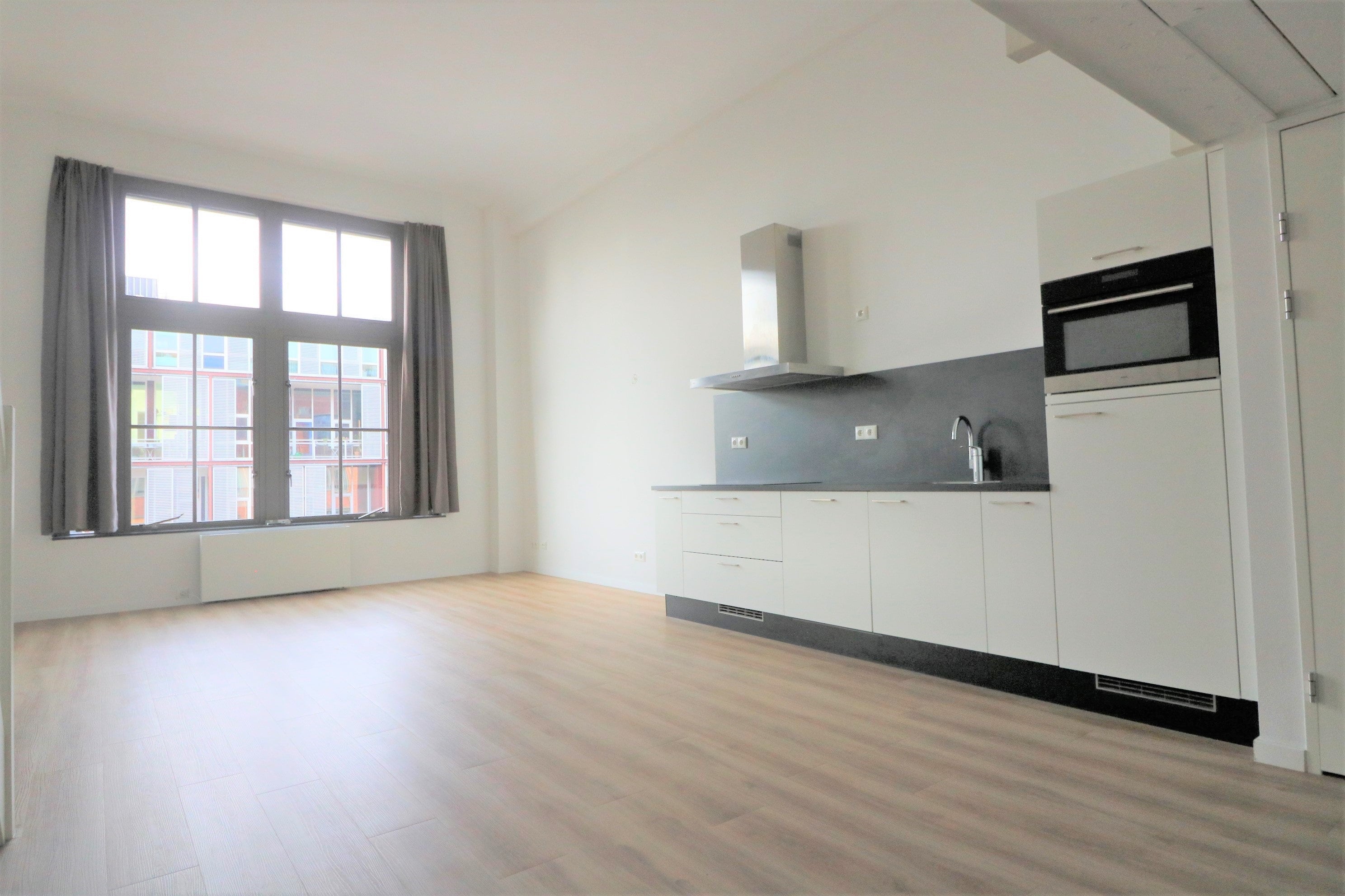 Appartement te huur: Heiman Dullaertplein 159, Rotterdam