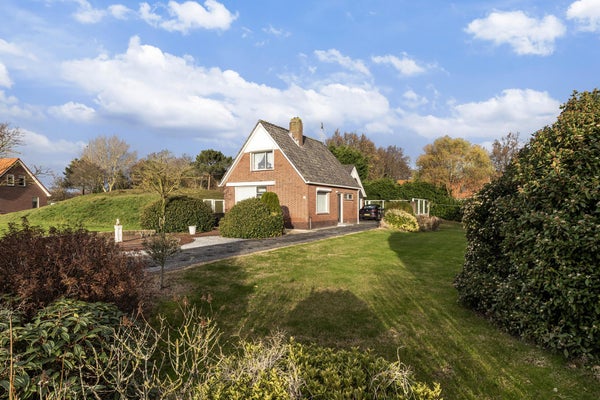 Huis te koop Dorpsweg 52 in Ouddorp voor € 675.000