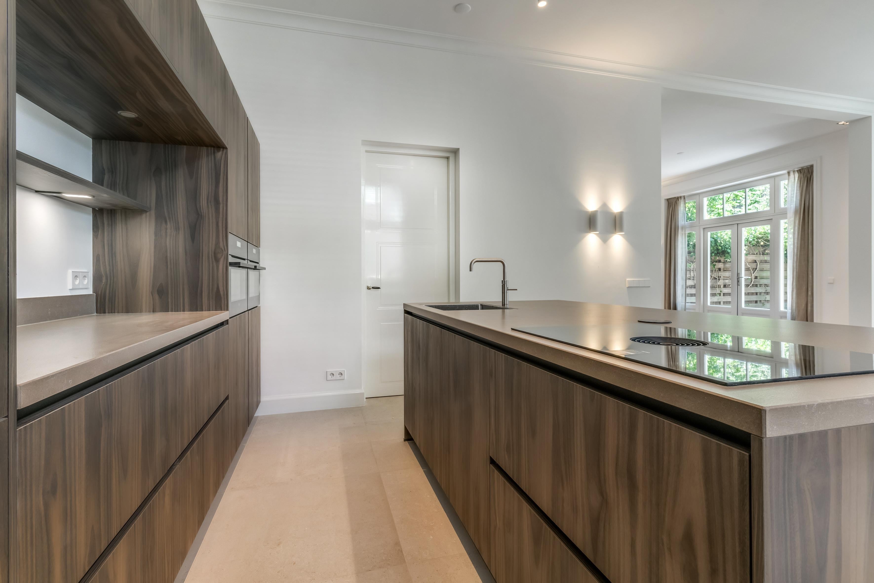 Woning te huur: Jacob Obrechtstraat, Amsterdam