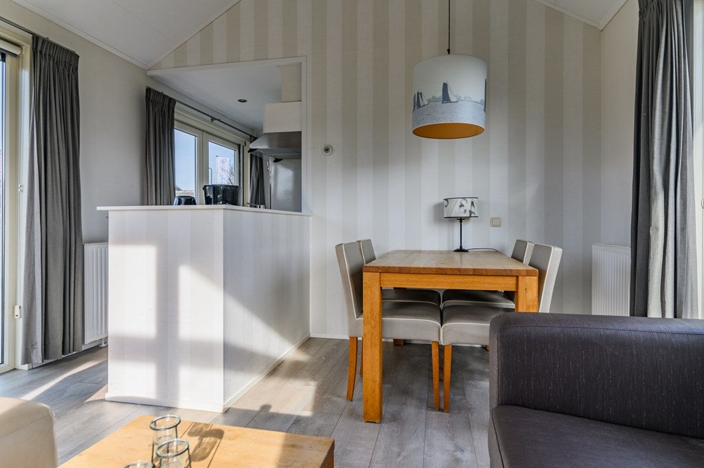 Vrijstaande woning te koop: Meinesleatwei 14, Akkrum