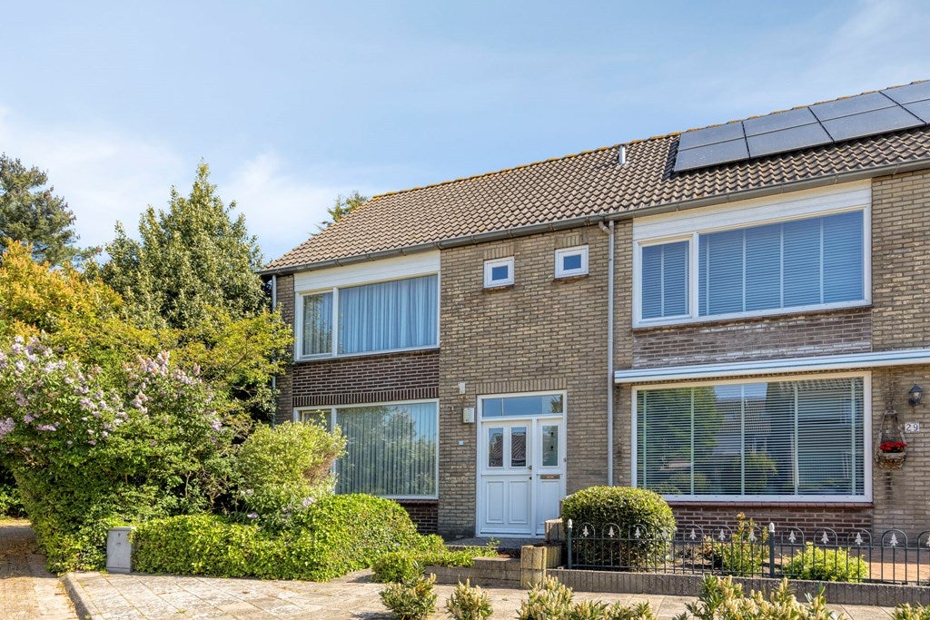 Huis Mgr Ariensstraat 27 in Hoogerheide