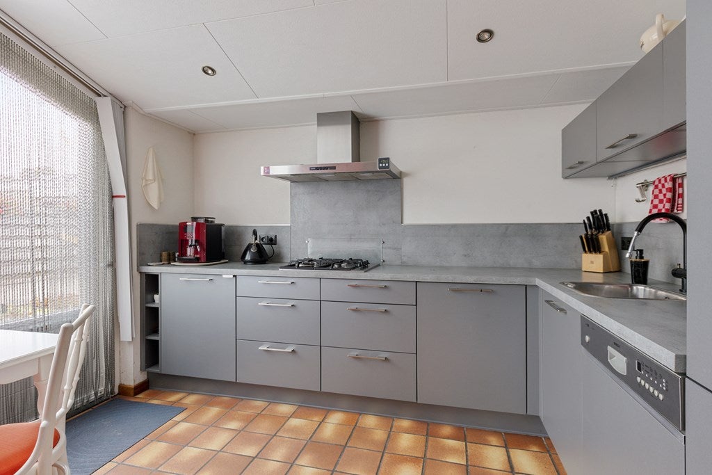 Twee-onder-één-kap te koop: Prinses Margrietstraat 16, Grathem