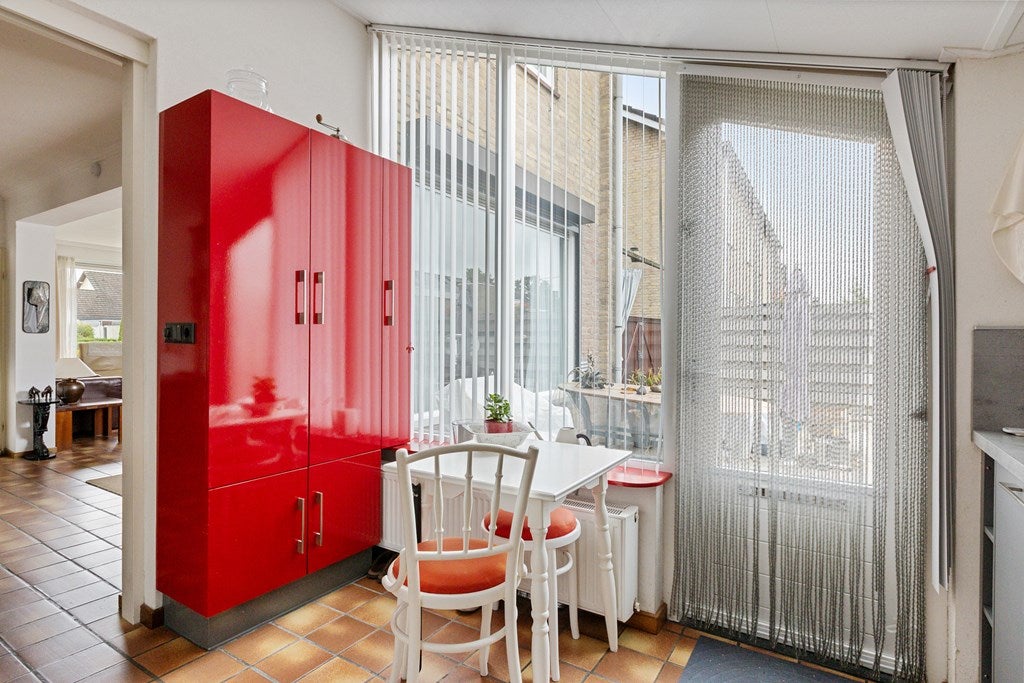 Twee-onder-één-kap te koop: Prinses Margrietstraat 16, Grathem