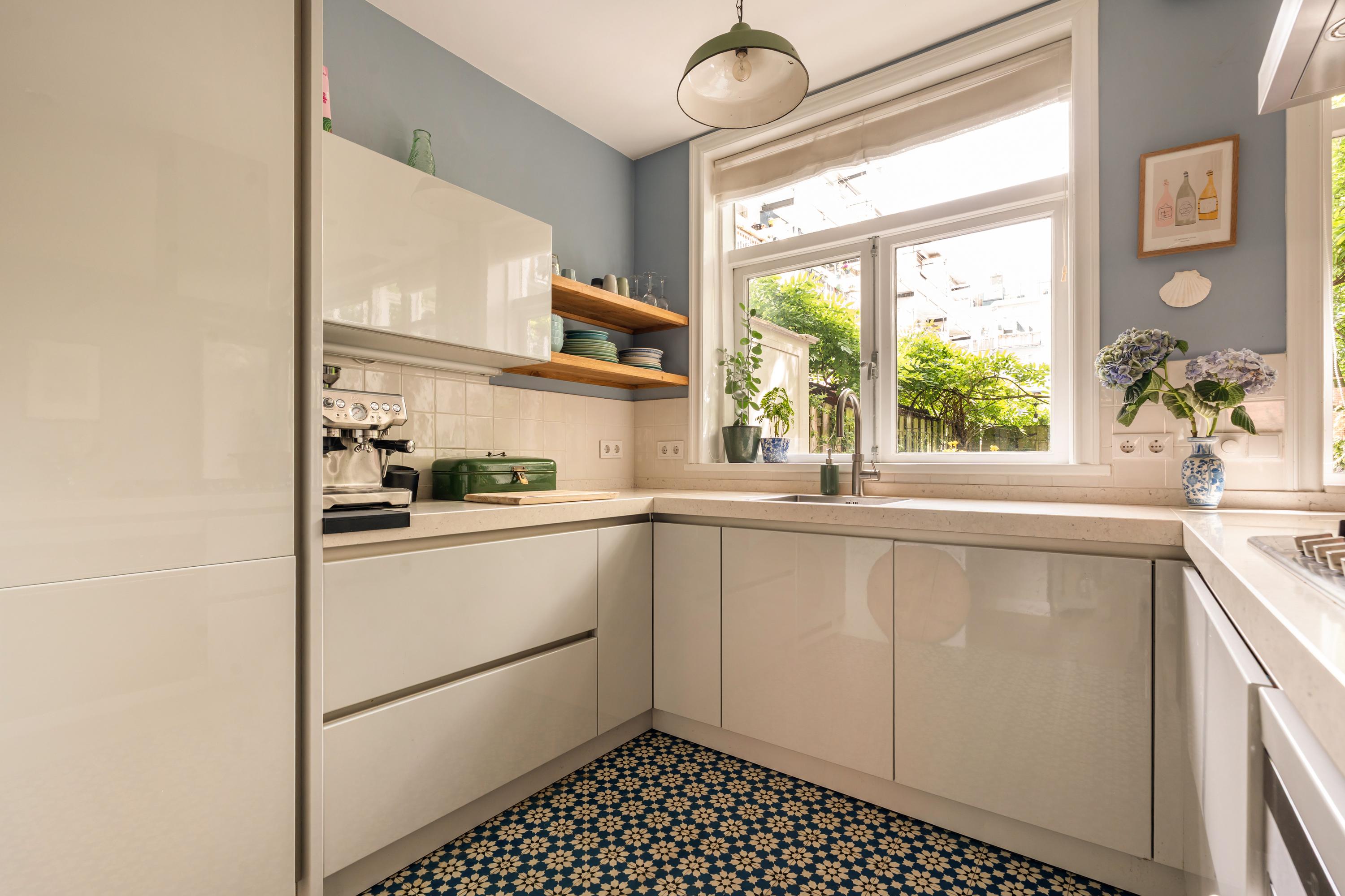 Appartement te koop: Luzacstraat 5H, Amsterdam