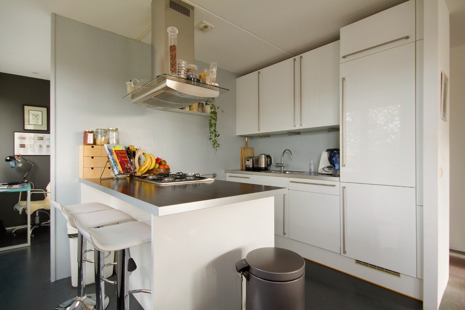 Te huur Appartement Hugo de Grootkade in Amsterdam
