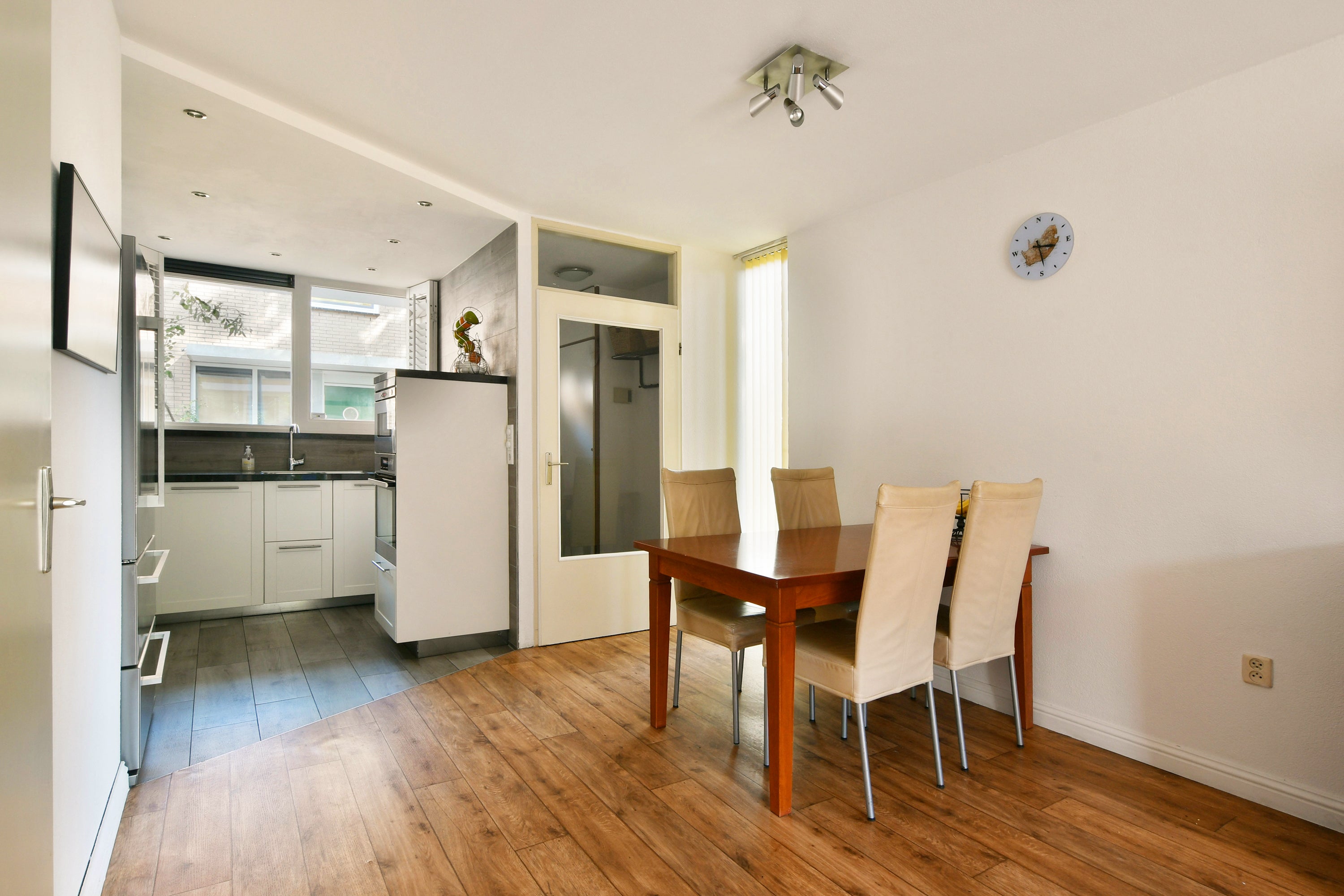 Hoekwoning te koop: Desselstraat 30, Amsterdam