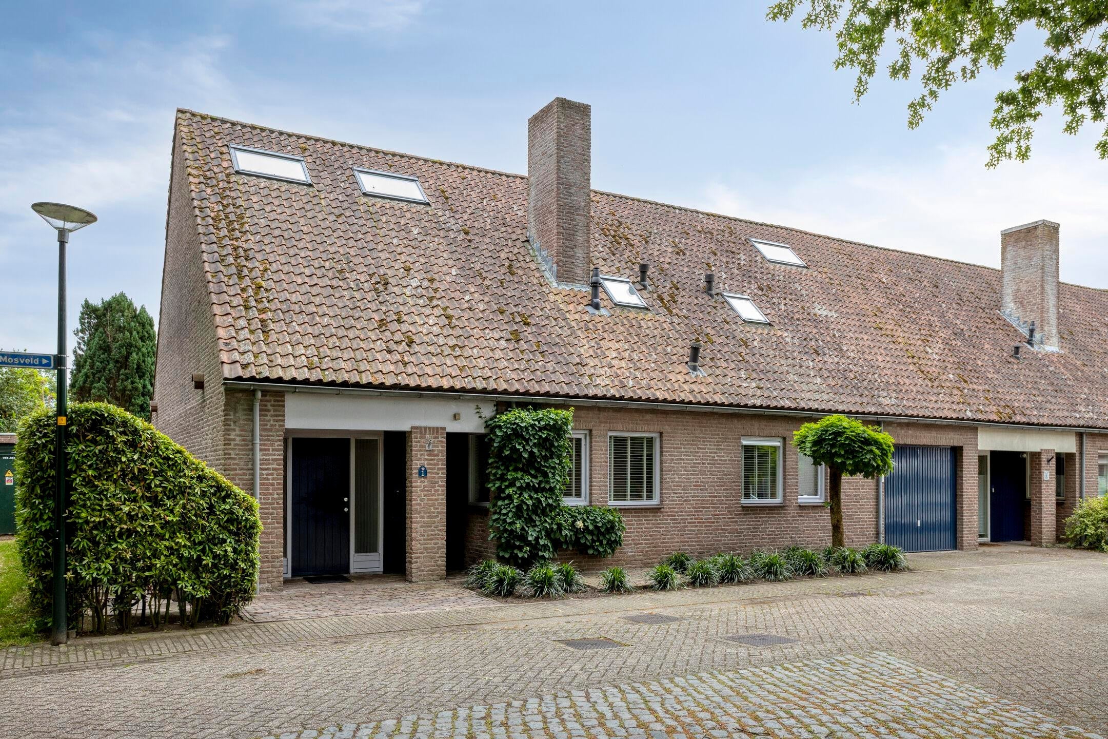 Huis Mosveld 1 in Hapert