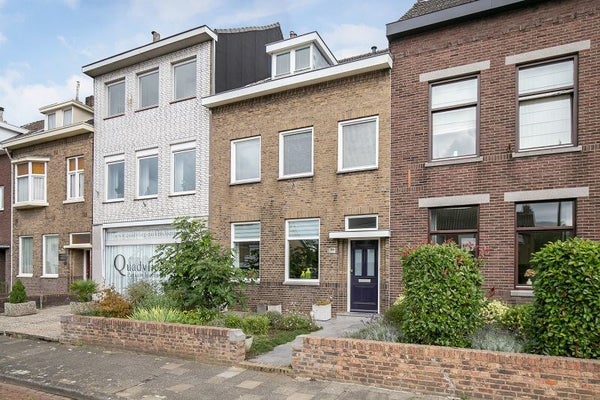 lava straal shit Huis te koop Brusselseweg 354 in Maastricht voor € 425.000