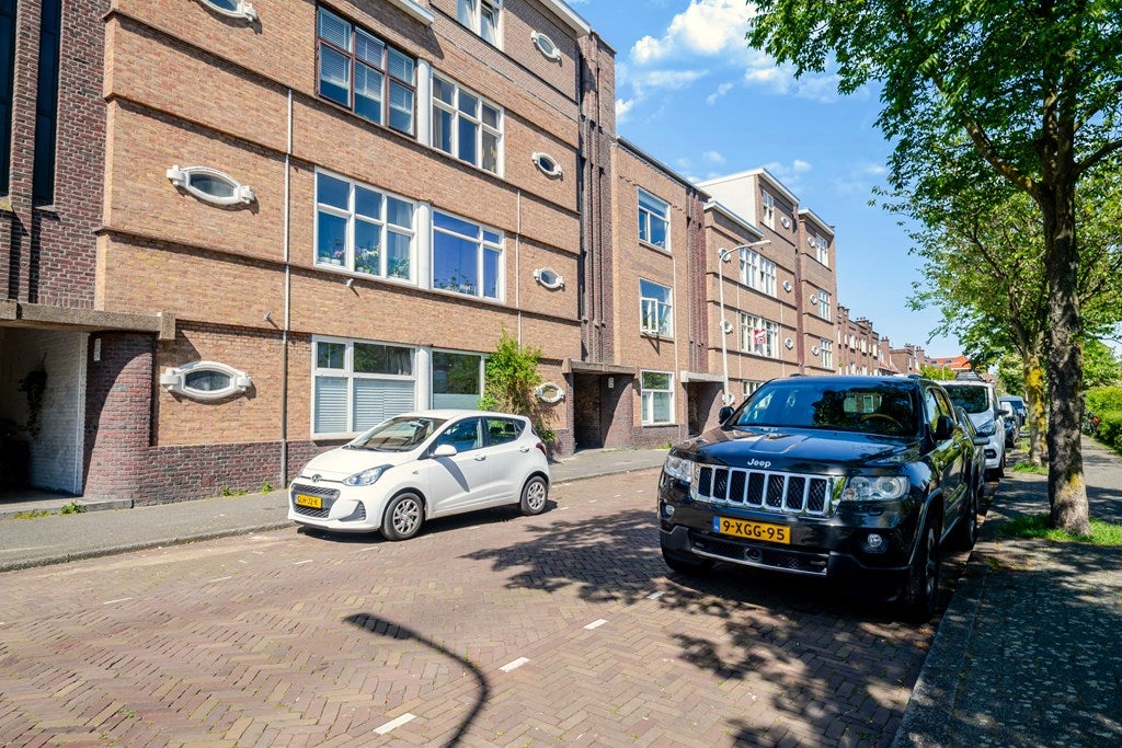 Appartement Valkenboskade 284 in Den Haag