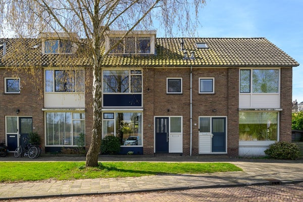 De Ruyterstraat 18