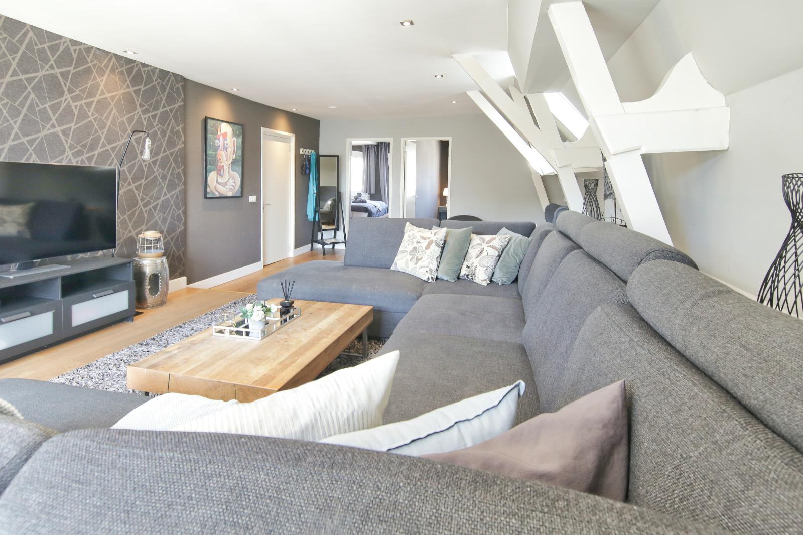 Appartement te koop: Lange Leidsedwarsstraat 9D, Amsterdam
