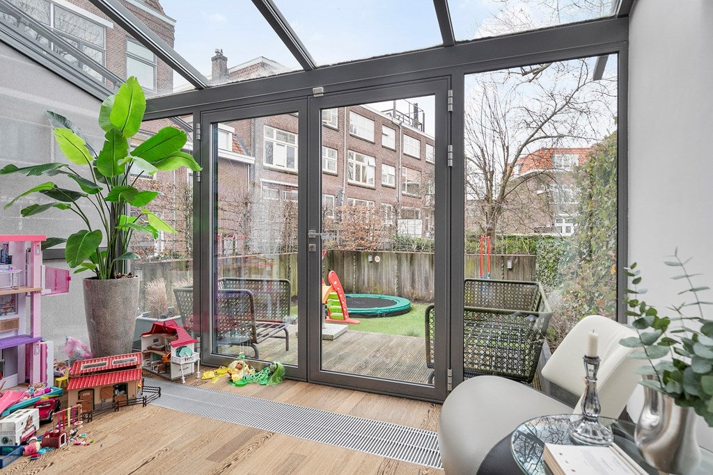 Huis te huur Straatweg in Rotterdam voor € 5.750