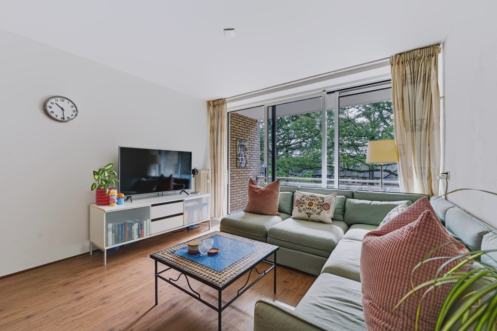 Appartement te koop: Eemnesserweg 7A-21, Hilversum