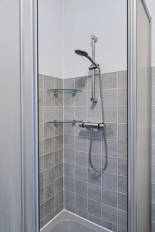 Appartement te koop: Eemnesserweg 7A-21, Hilversum