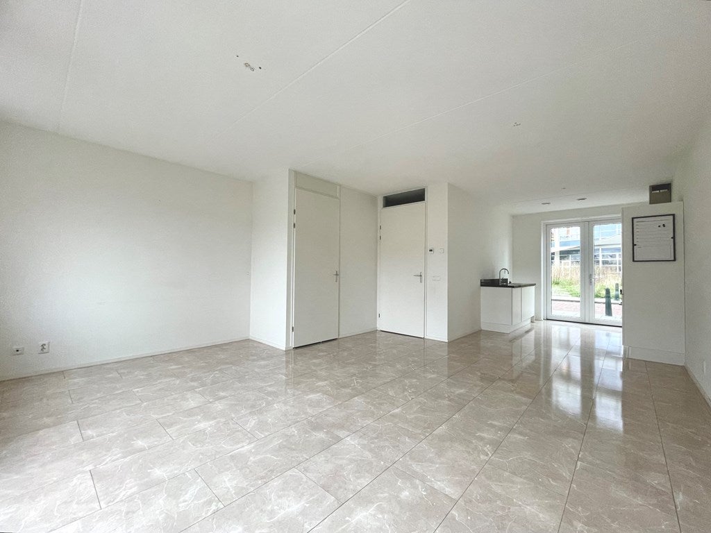 Tussenwoning te huur: Cornelia de Langeweg 41, 'S-Gravenhage