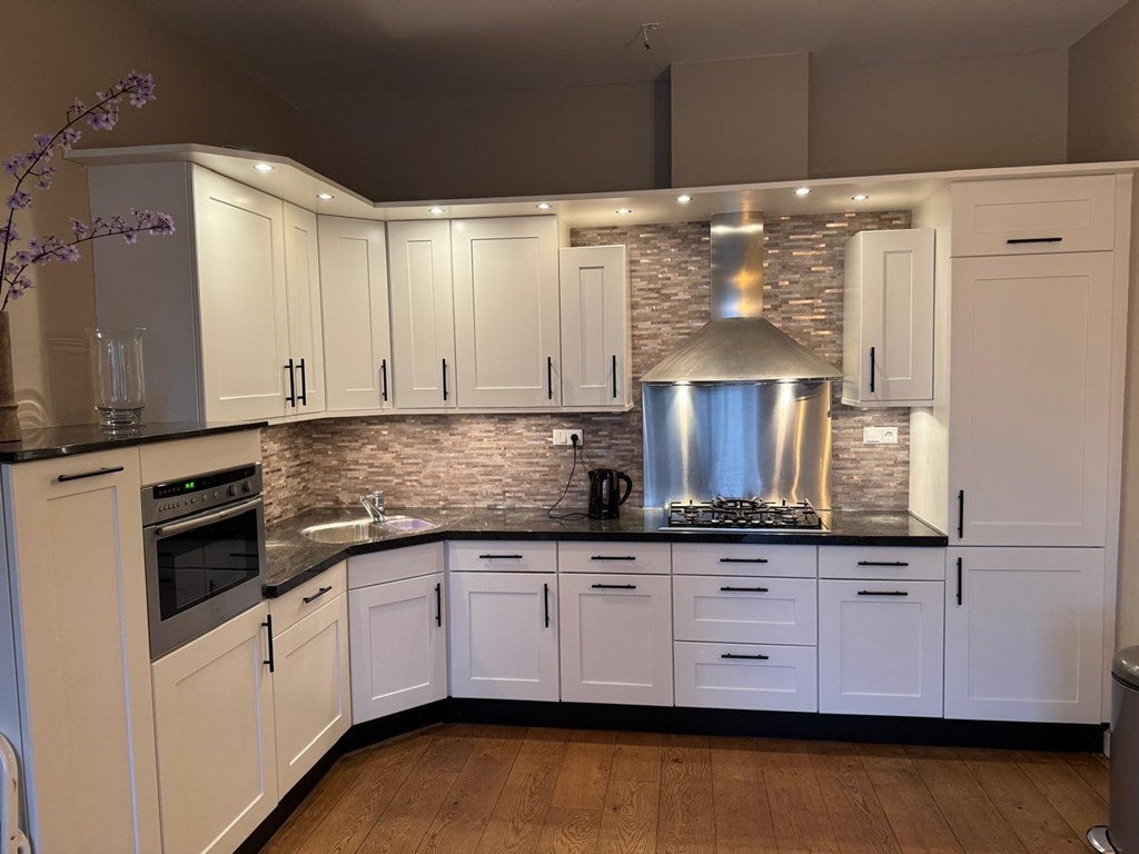 Woning te huur: Van Eeghenlaan, Amsterdam